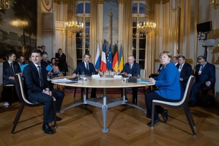 Зеленский начал переговоры с ошибки: Хотел сесть на место Путина
