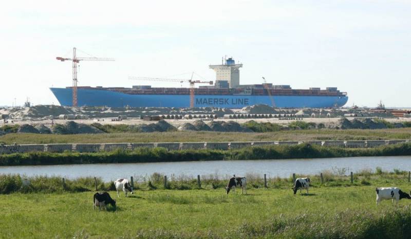 Борьба морских гигантов. Контейнеровозы – первый в своём классе вмф