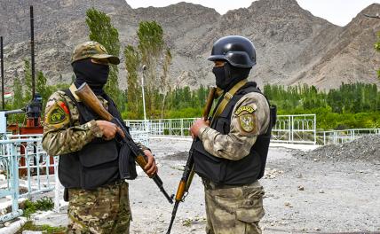 «На российско-афганской границе идут ожесточенные бои, сообщается о больших потерях» геополитика