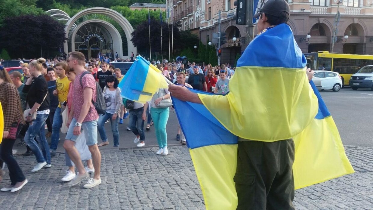 Украинская на русском слушать. Бегство Хохлов.