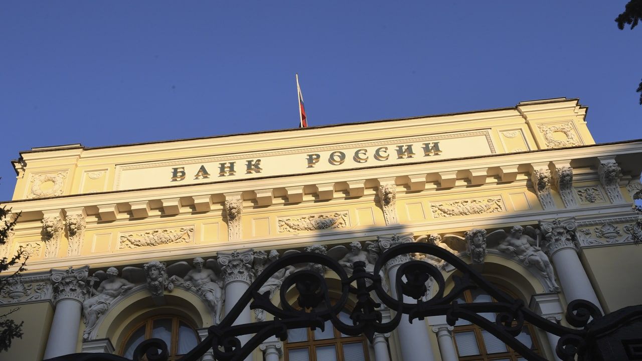 Зампред ЦБ Чистюхин назвал заявления о дефолте России частным мнением экспертов