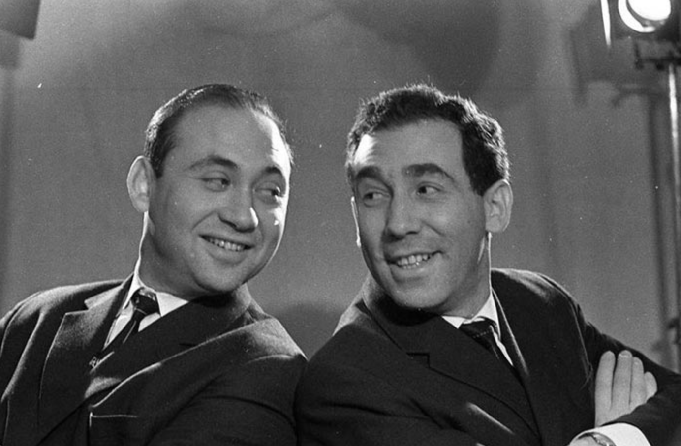 Умер ведущий «Радионяни» Лев Шимелов: чем запомнился артист и как сложилась судьба его коллег Александр, Шимелов, Левенбук, Владимир, Винокур, Литвинов, детей, «Радионяни», Лившиц, родился, театра, после, имени, артиста, Левенбука, только, режиссер, школы, режиссера, которая