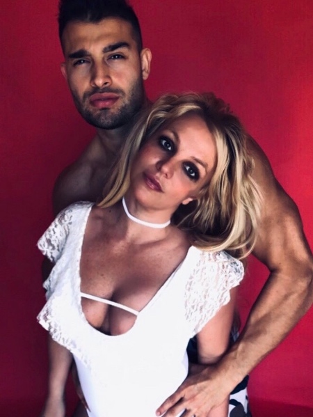 Спасите Бритни: почему мать Бритни Спирс решила взять шефство над певицей и причем здесь ее отец-тиран Звезды,Новости о звездах