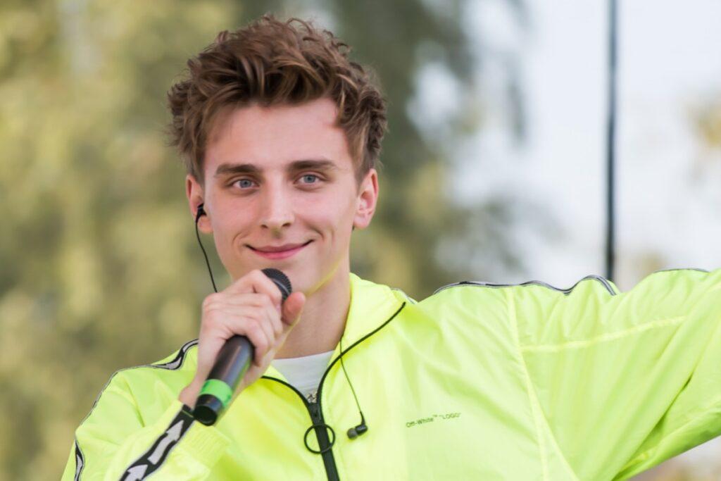 Блогер Влад А4 задолжал налоговой 2 млн рублей