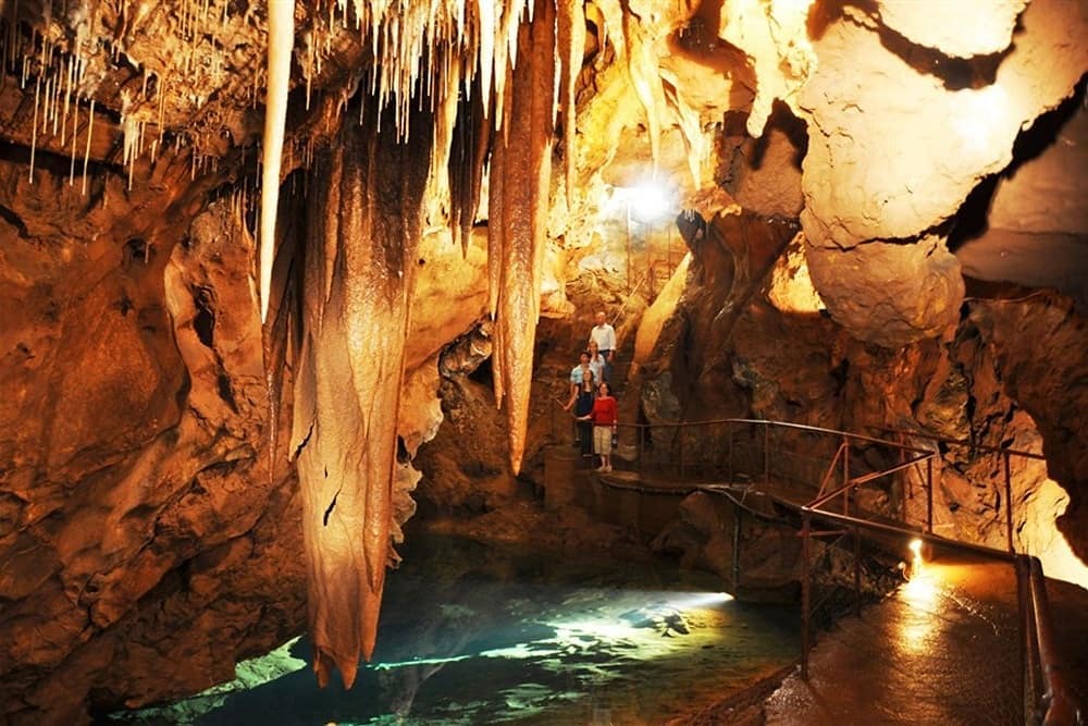 Очаровательная лагуна, затерянная в австралийских пещерах Австралия,Новый Южный Уэльс,пещеры