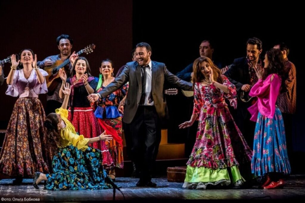 Театр «Ромэн» покажет 100-й спектакль о своей истории