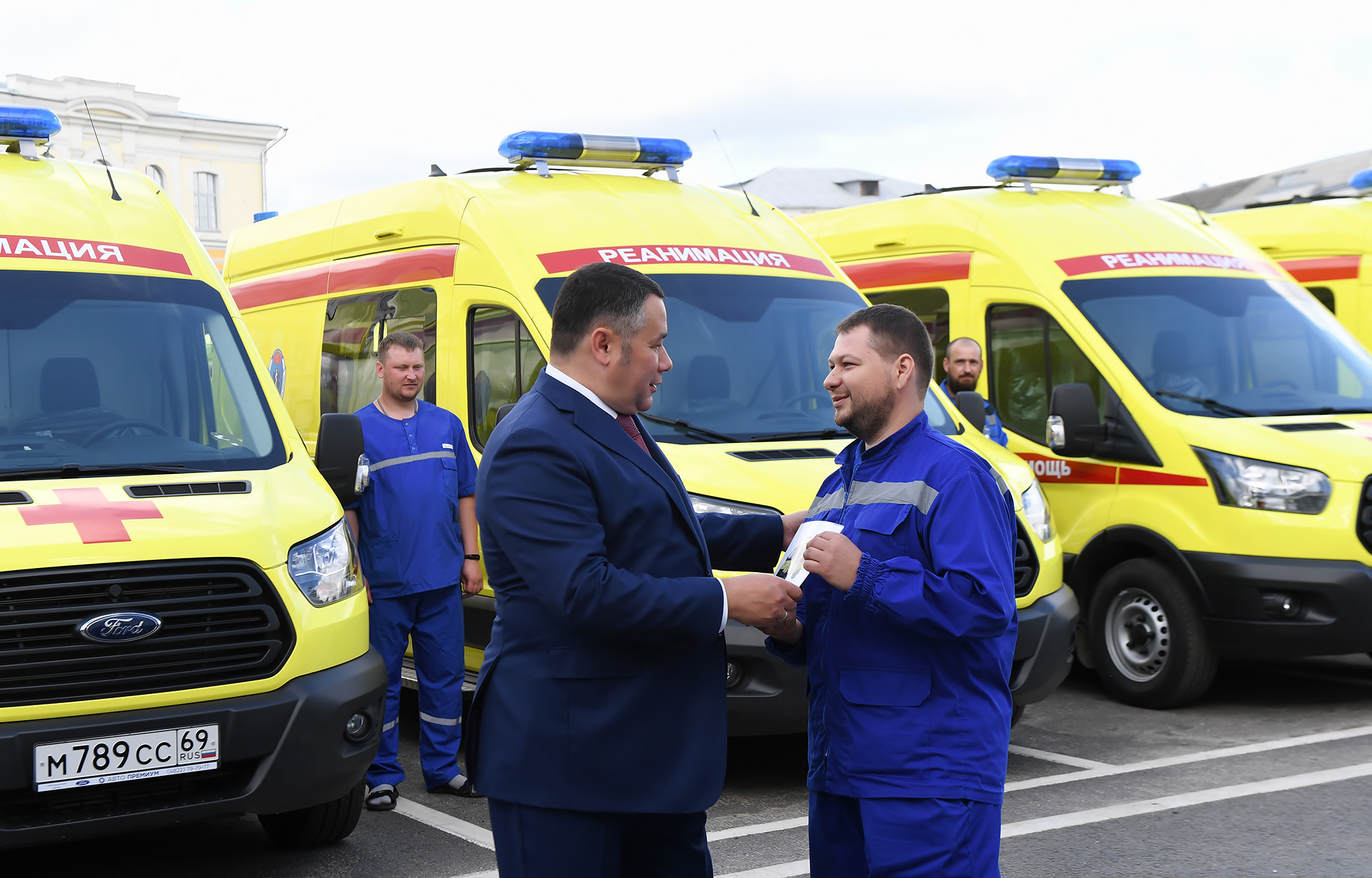 Игорь Руденя поздравил работников скорой помощи с профессиональным праздником