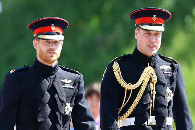 Официально: принцы Гарри и Уильям прокомментировали новости насчет своей вражды Монархии