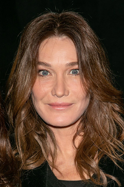 У Карлы Бруни появилась восковая музейная копия У Карлы Бруни появилась восковая музейная копия новости