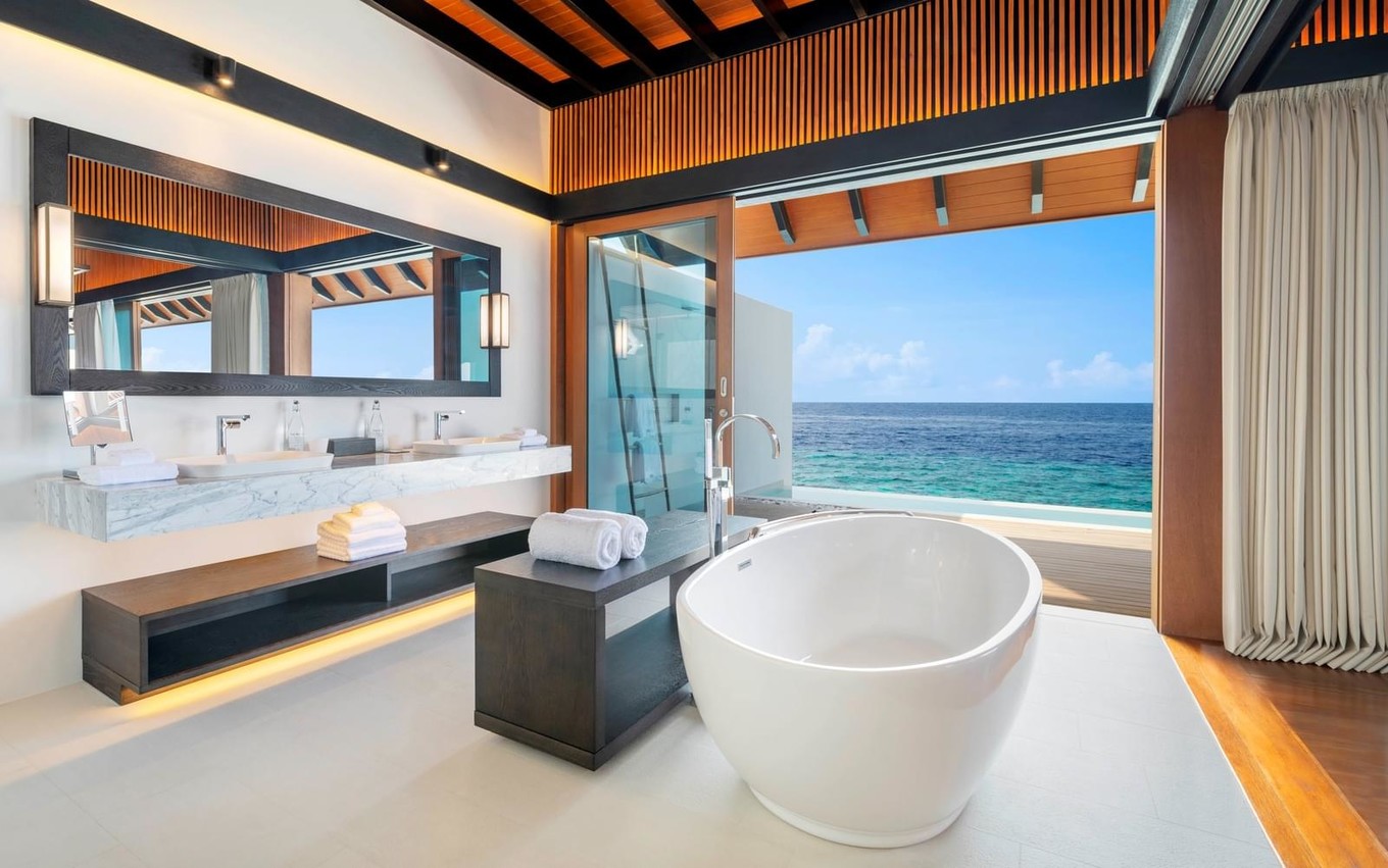 Отель The Westin Maldives Miriandhoo Resort на Мальдивах