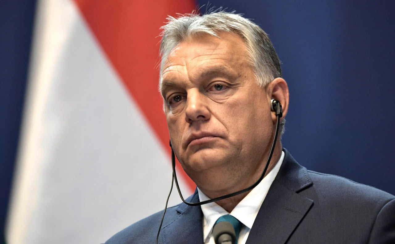 Орбан призвал фон дер Ляйен уйти с поста главы Еврокомиссии из-за чрезмерной агрессии