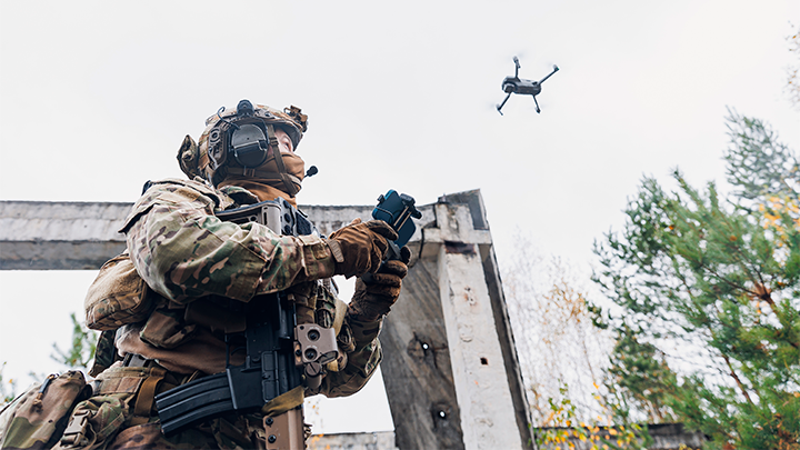 ВСУ СДАЮТСЯ В ПЛЕН "ПО ВОЗДУХУ": О КАКИХ ЗАПИСКАХ С БЕСПИЛОТНИКОВ ТАМ НЕ ГОВОРЯТ