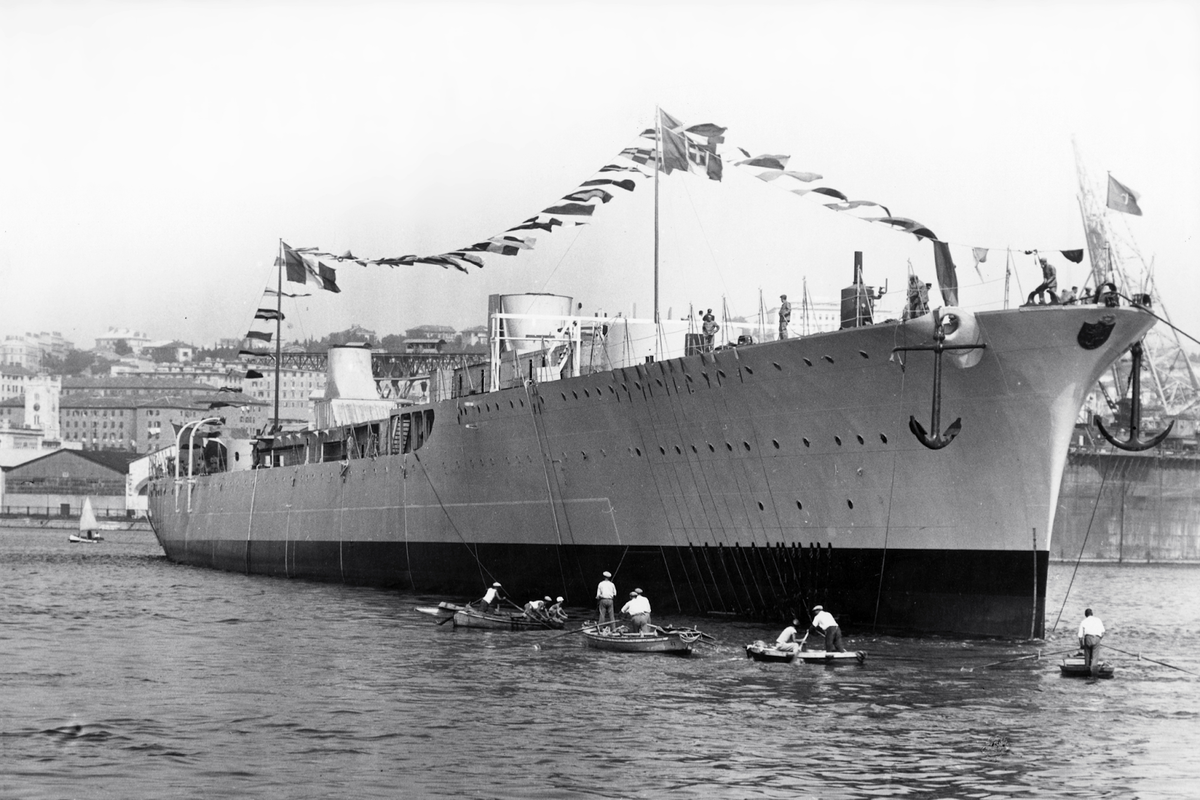 Опоздавшие на войну. Лёгкие крейсеры типа Capitani Romani Опоздавшие на войну. Лёгкие крейсеры типа Capitani Romani вмф