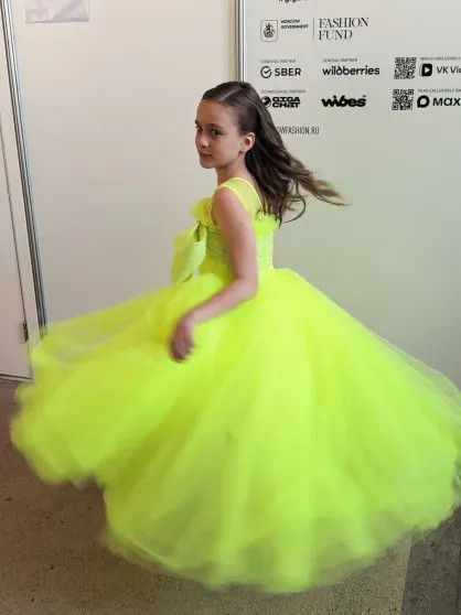 Звёздные наследники: дети Бондарчука, Дайнеко и других знаменитостей вышли на подиум