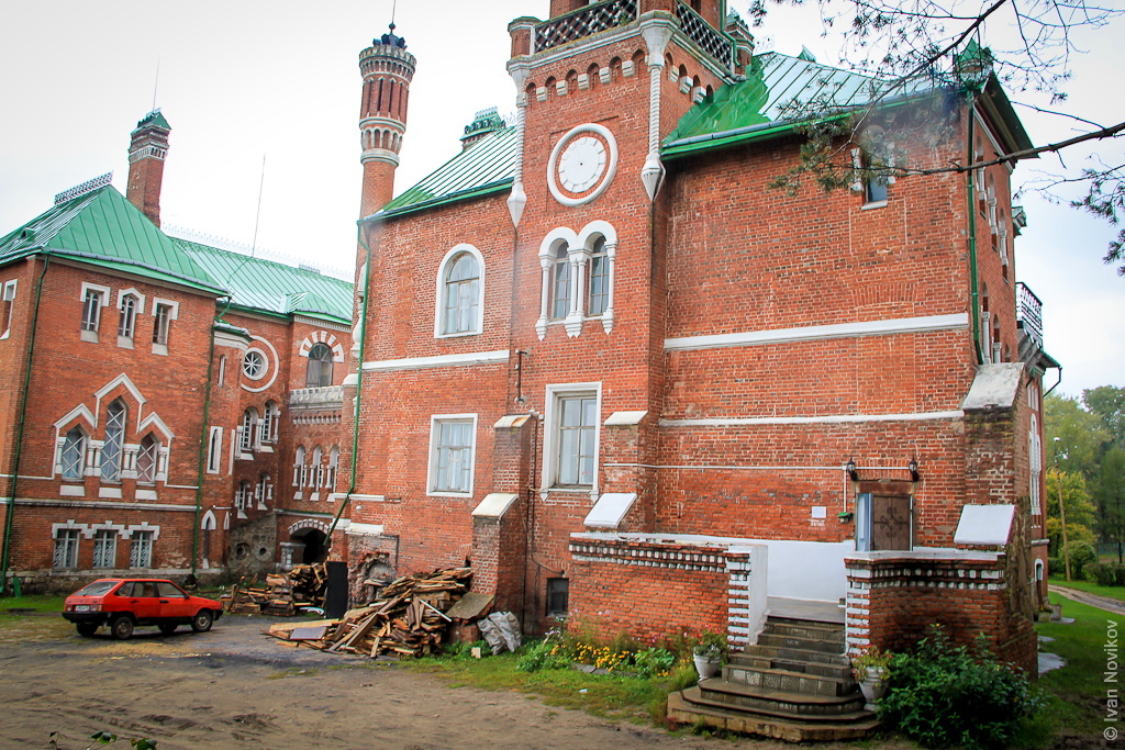 Юрино. Замок Шереметевых автотуризм