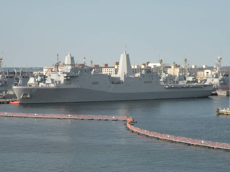 Военно-морская база Норфолк – проплывая мимо вмф