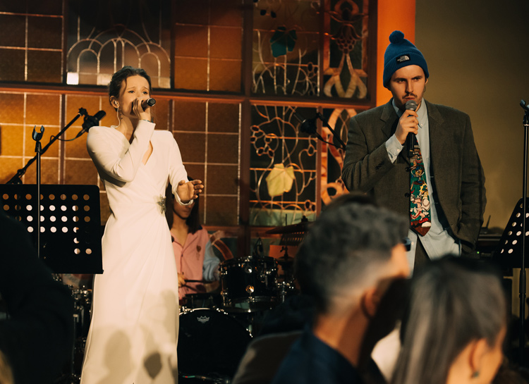 Монеточка прокомментировала новость о своей свадьбе с Виктором Исаевым Свадьбы,Звездные свадьбы