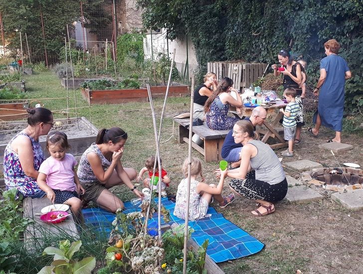 Ещё 11 гениальных фишек в разных городах планеты, которые срочно должны внедрить у себя все остальные площадка, Копенгаген, можно, здесь, Франция, защищает, Детская, Дания, пустыри, отдали, коллективные, огороды, проект, Городские, паркинга, многоуровневого, на крыше, Мексика, Аскапоцалько, могут