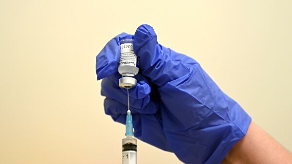 В России оценят эффективность вакцинации от COVID-19 пациентов с ВИЧ Лента новостей