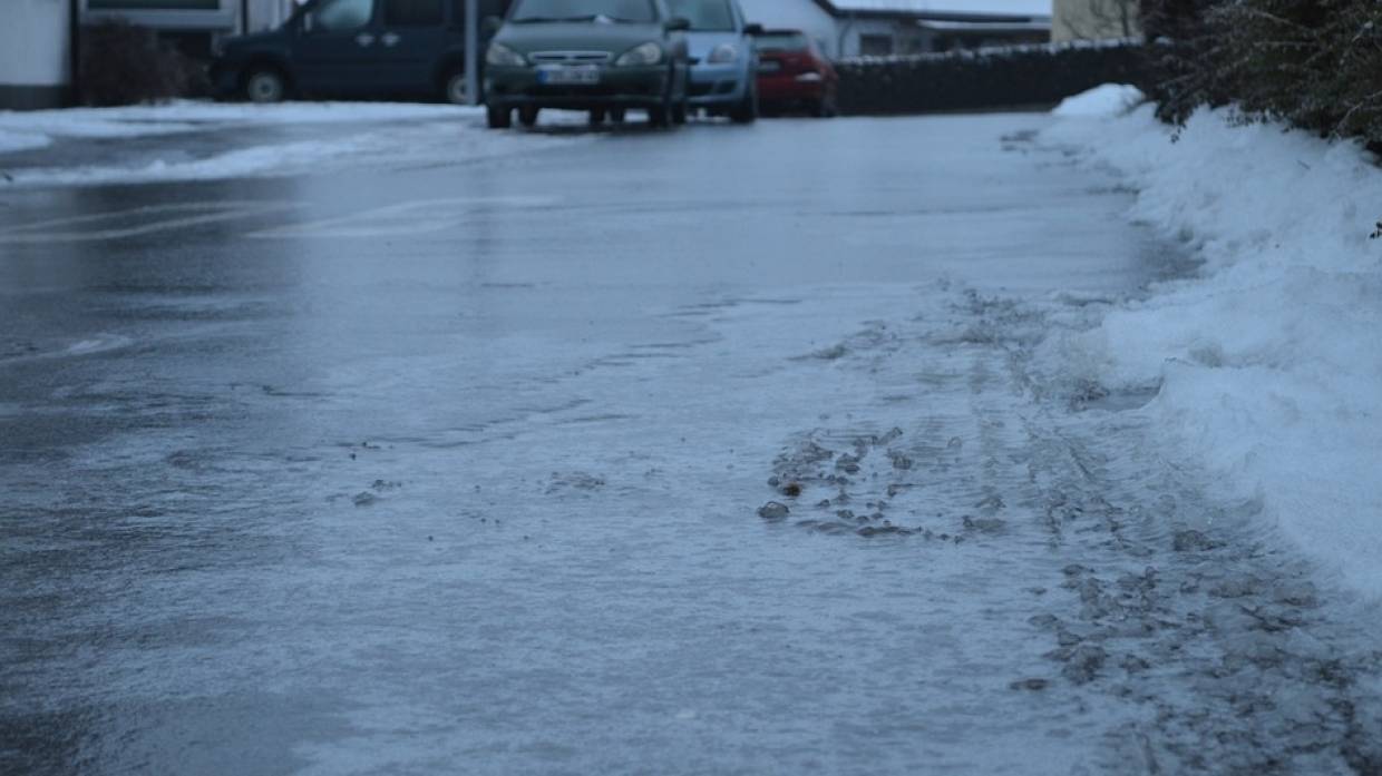 В ГИБДД напомнили саранским водителям о правилах безопасного вождения в гололедицу