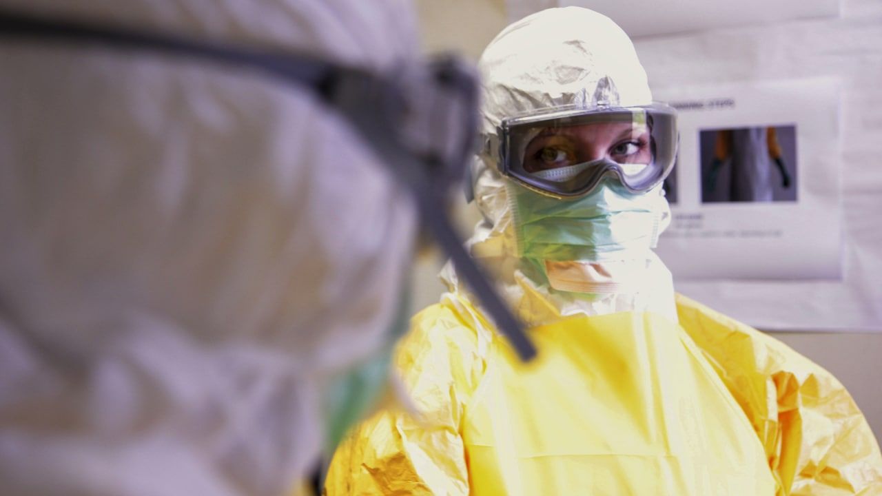 Гинцбург: смертность от коронавируса в России может достичь 200 случаев в сутки Общество