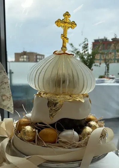 Виктория Шелягова (с куличом за 100 тысяч рублей), Юлия Барановская, Диана Манасир и Кристина Потупчик посетили пасхальный обед Дениса, Барановская, Дарина, Среди, СимачёваКулич, Шелягова, Виктория, Вчера, обедНакануне, обедПасхальный, СимачёваПасхальный, АлексееваКулич, Заболотный, АрхангельскаяИнга, БерманЕвгений, показали, ПотупчикНаталия, АлексееваКристина, ЖидковскийЮлия, МанасирАлексей