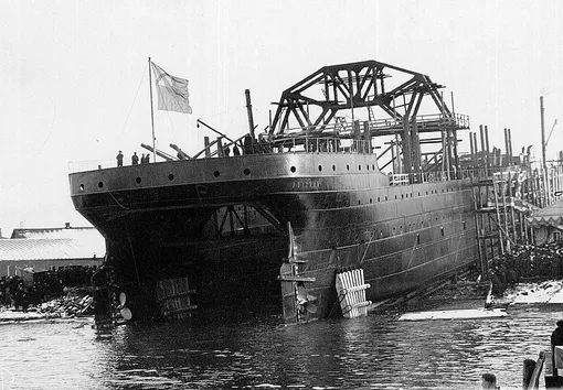 Самый старый корабль ВМФ России: спасатель «Коммуна» 