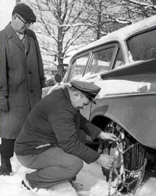 Как в СССР водители ездили в мороз, если зимних шин не было резину, водителей, машины, эксплуатации, проходимость, советских, автомобиль, удавалось, большинство, других, считались, Снежинка, резина, стали, современных, автомобиля, которые, глубокого, хорошую, дорогах