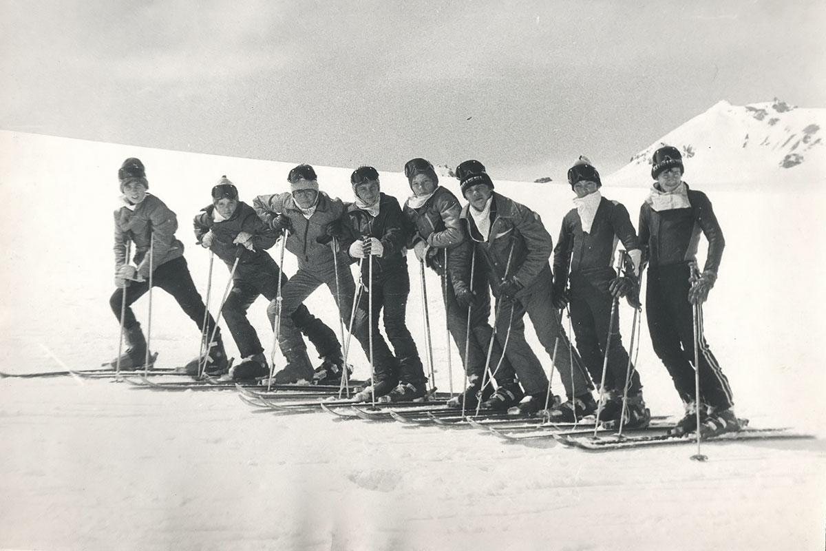 Ала-Арчинский ледник, г. Бишкек (тогда — г. Фрунзе), Киргизская ССР. Спортсмены на летних сборах, 1981 год