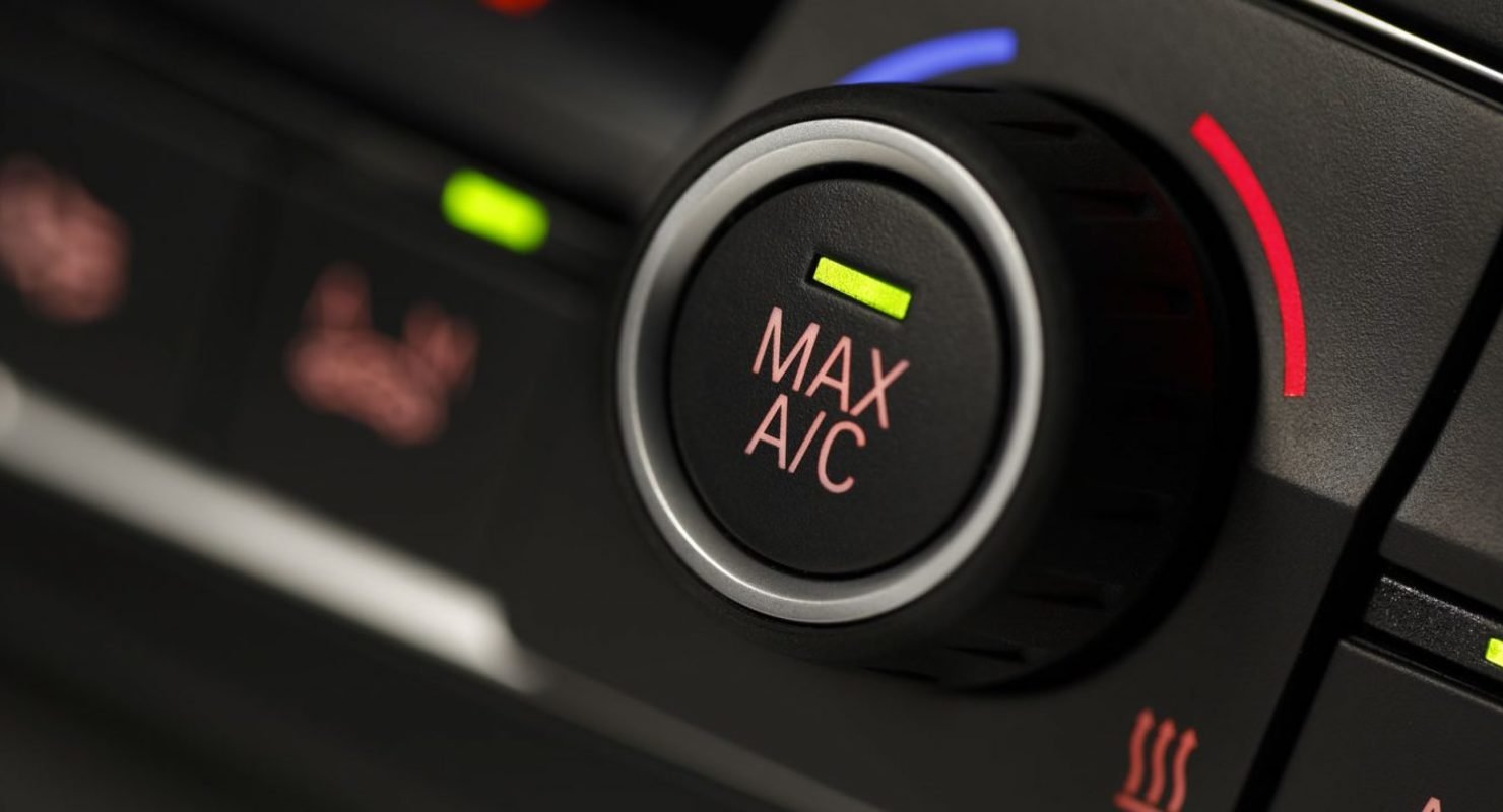 Кондиционер в автомобиле — признаки низкого уровня фреона