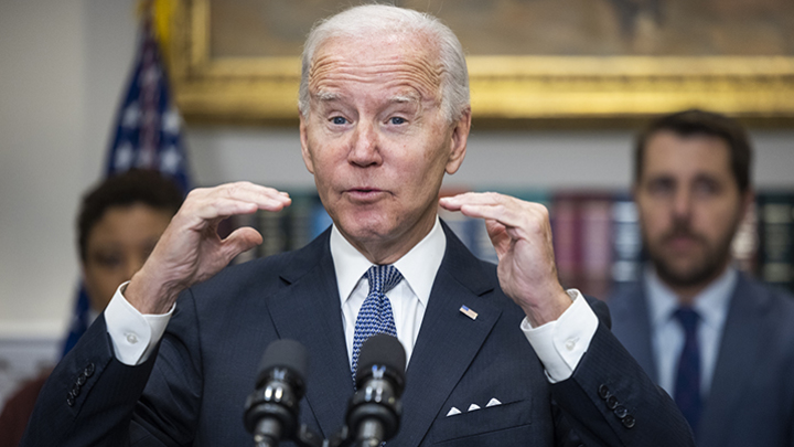 ТАИНСТВЕННОЕ ПИСЬМО КОНГРЕССМЕНОВ БАЙДЕНУ: УКРАИНЕ ПРИКАЖУТ ВОЕВАТЬ