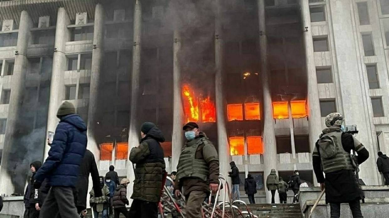 Работники музея спасли раненых военных и полицейских во время беспорядков в Алма-Ате