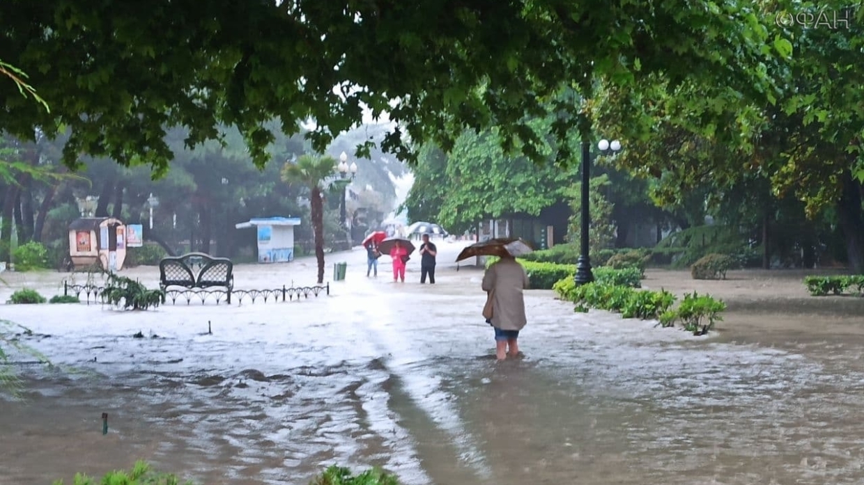 Климатолог указал, стоит ли Крыму готовиться к новым мощным ливням в ближайшие годы Климатолог указал, стоит ли Крыму готовиться к новым мощным ливням в ближайшие годы Общество
