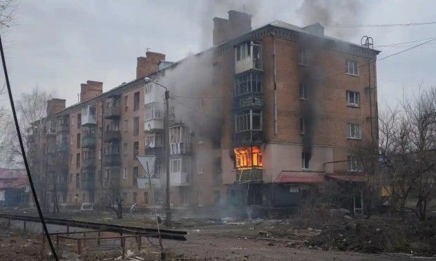 Мародерство в Бахмуте: пехота грабит, танки зачищают. Даже полицию Мародерство в Бахмуте: пехота грабит, танки зачищают. Даже полицию россия,украина