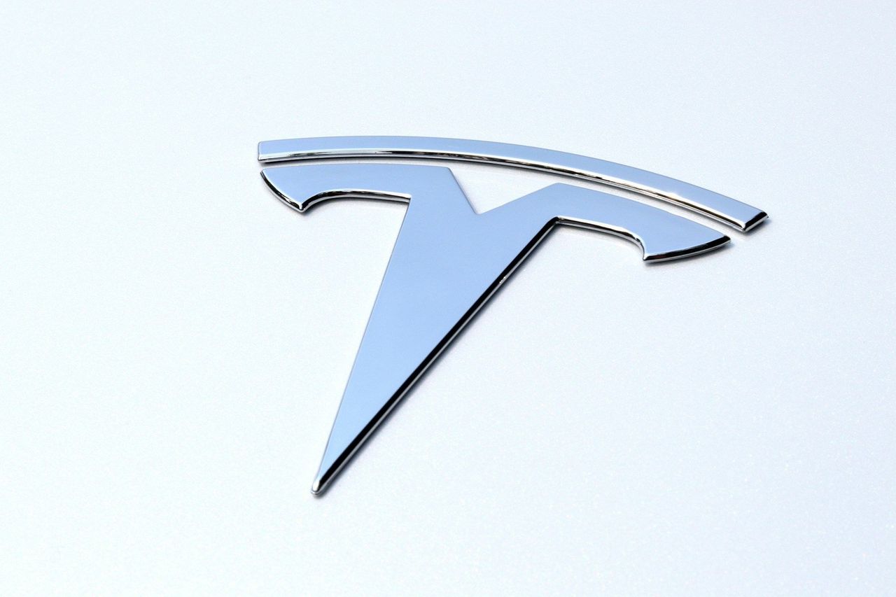 Tesla сообщает о сокращении поставок во 2 квартале на 4,8%