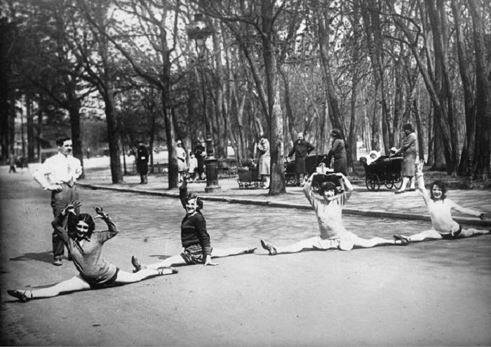 История знаменитого классического кабаре «Мулен Руж» в документальных фотографиях﻿ 