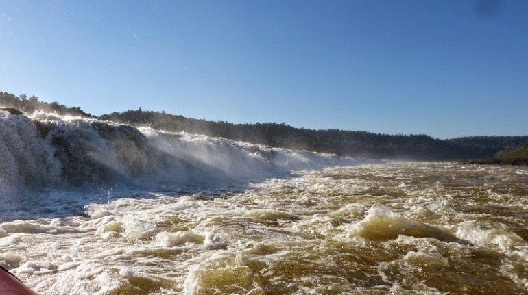 Чудо природы: уникальный водопад Мокона Мокона, водопад, Уругвай, также, является, Водопад, метров, Аргентине, вдоль, когда, водопада, Юкума, каньона, местах, более, Каньон, километрах, объема, зависит, варьируясь