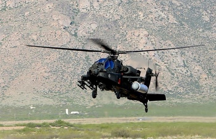 Apache AH-64 с лазерной пушкой.