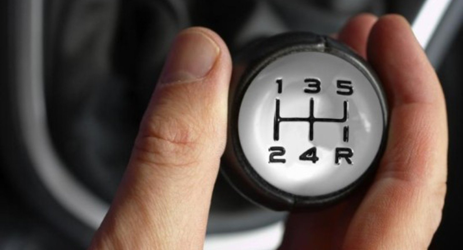 Признаки неисправной коробки передач