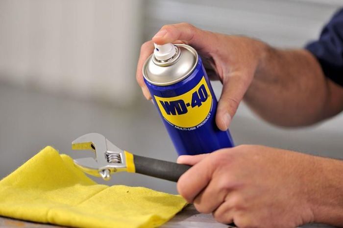Форменное вредительство: 5 неправильных лайфхаков с WD-40, которых следует избегать wd-40,авто и мото,автосоветы,вредное