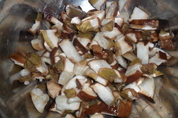 сколько варить белые грибы