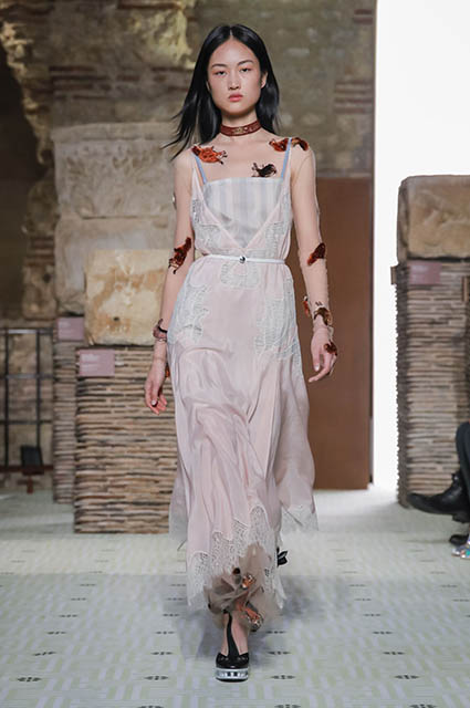 Неделя моды в Париже: Ума Турман, Азия Ардженто, Джиджи Хадид и другие на показе Lanvin осень-зима 2019/2020 Новости моды