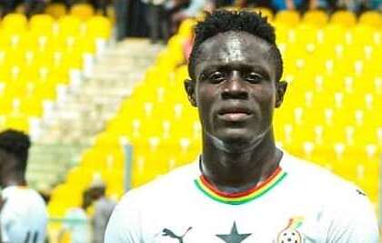 22-летний футболист отказался от секса ради спорта