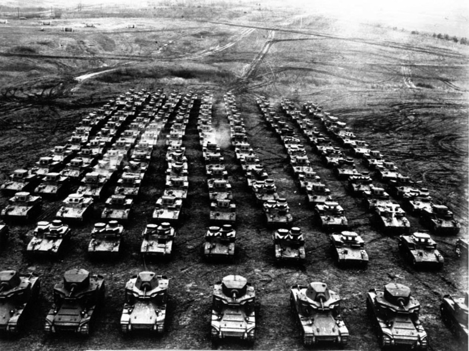 ​Всё, что мы видим на этом фото, сделано на шасси, которое в 1935 году создал Гарри Нокс. На базе этих довоенных танков были созданы боевые машины, составлявшие основу американских бронетанковых сил - Серый кардинал американского танкостроения | Warspot.ru