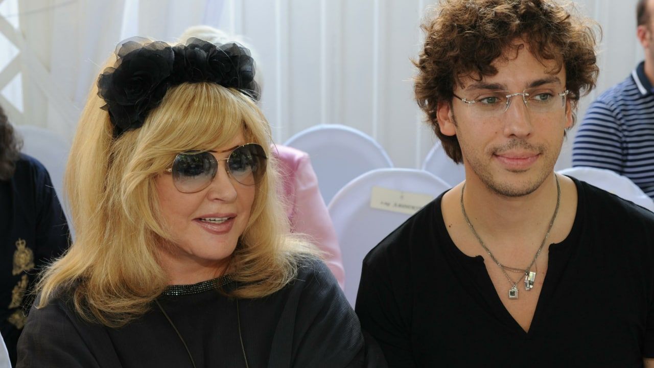 Журналистка Жигалова встревожилась после дистанционного общения Галкина с семьей