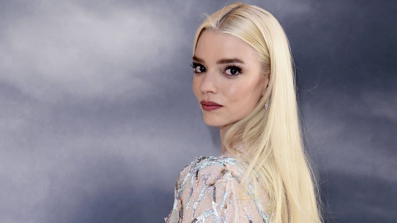 Звезда сериала «Ход королевы» Аня Тейлор-Джой тайно вышла замуж