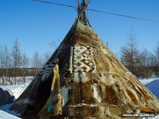 10 традиционных домов разных народов России строили, народов, ставили, других, всегда, собой, занавесом, всего, части, женскую, мужскую, Такие, шалаш, дерева, просто, совсем, этажа, Кавказе, сверху, башни