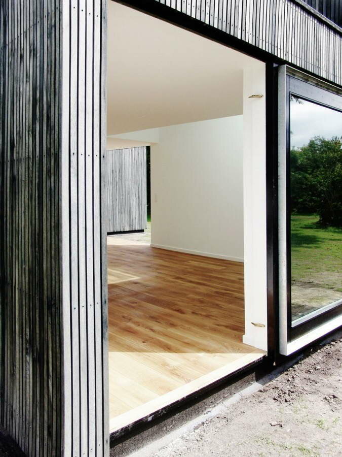 Просто и современно: Дачный дом с окнами в небо в Дании архитектура,идеи для дома