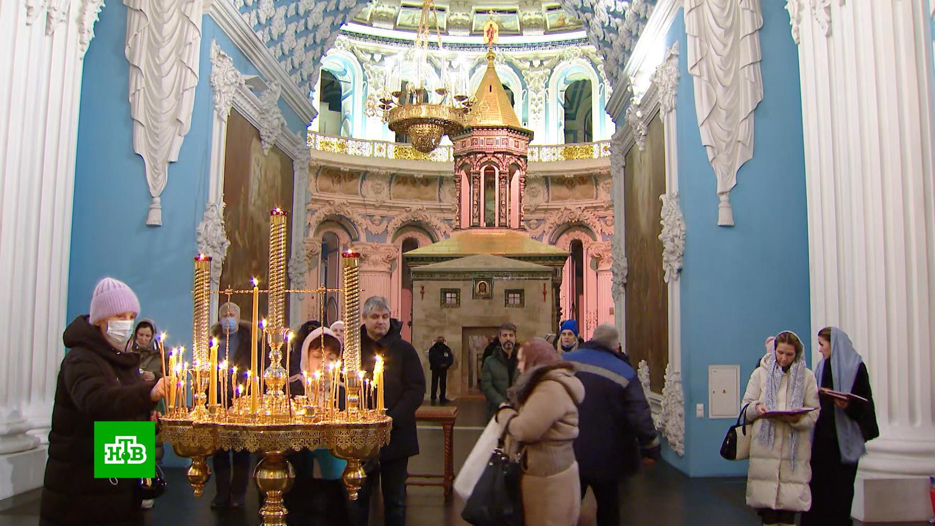 После крещенских купаний в Истре православных угощали горячей гречневой кашей с пирогами