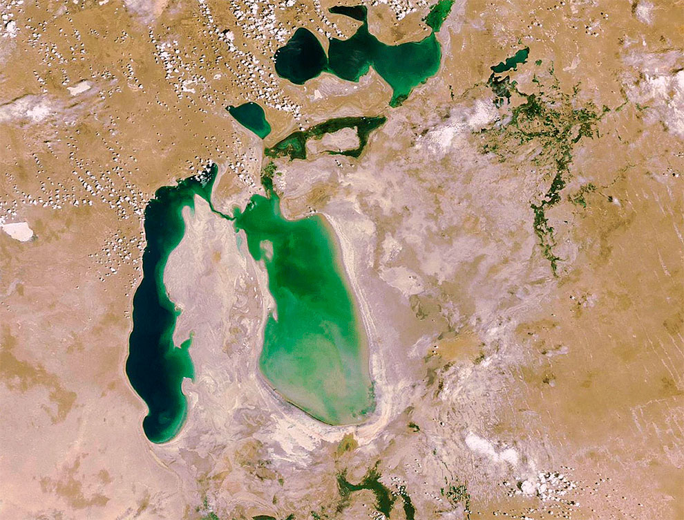 Фото NASA. 2006 год. К этому времени ушло 85 % бывшего объёма